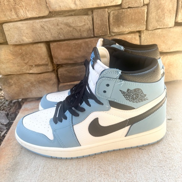 Nike Jordan 1 Retro OG High University Blue size 9.5 - Picture 7 of 10